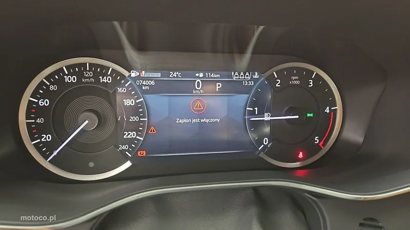 Jaguar F-Pace 14
