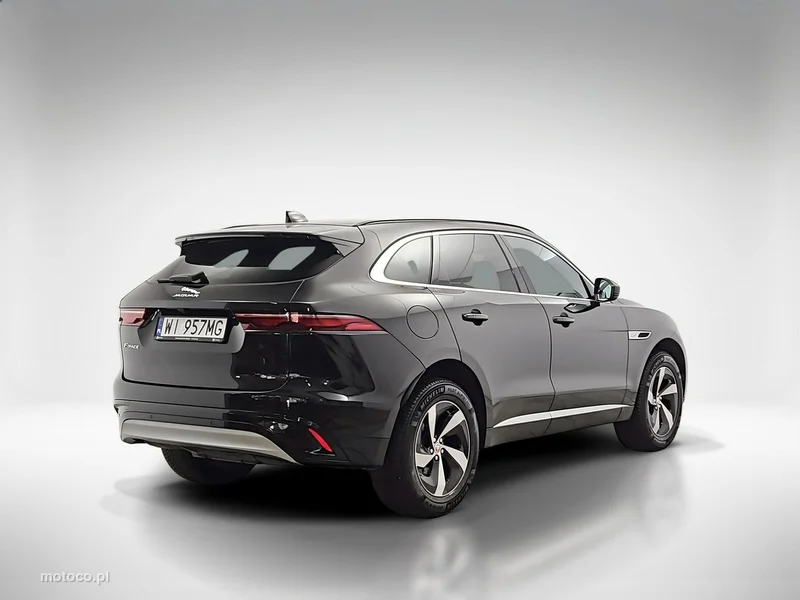 Jaguar F-Pace 5