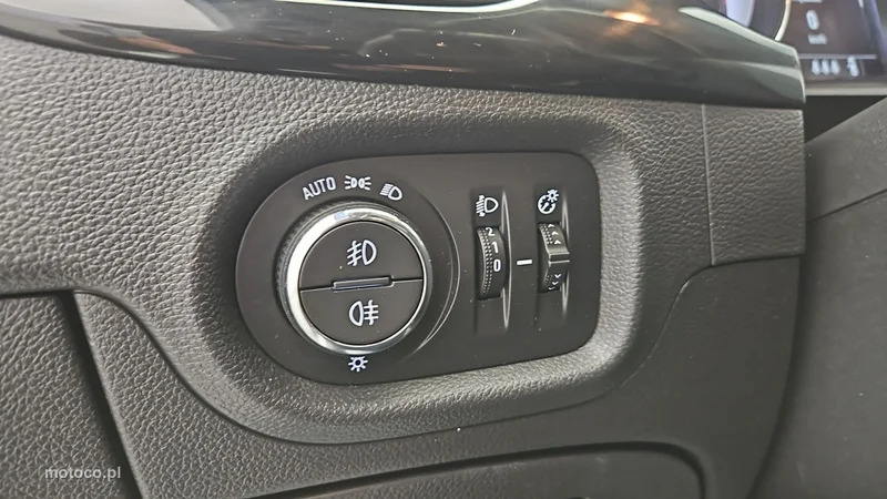 Opel Astra K 16