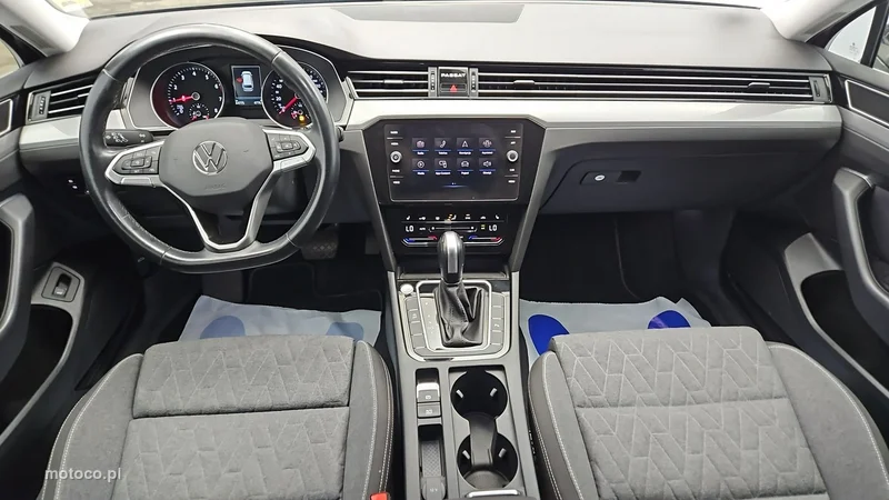 Volkswagen Passat Variant B8 13