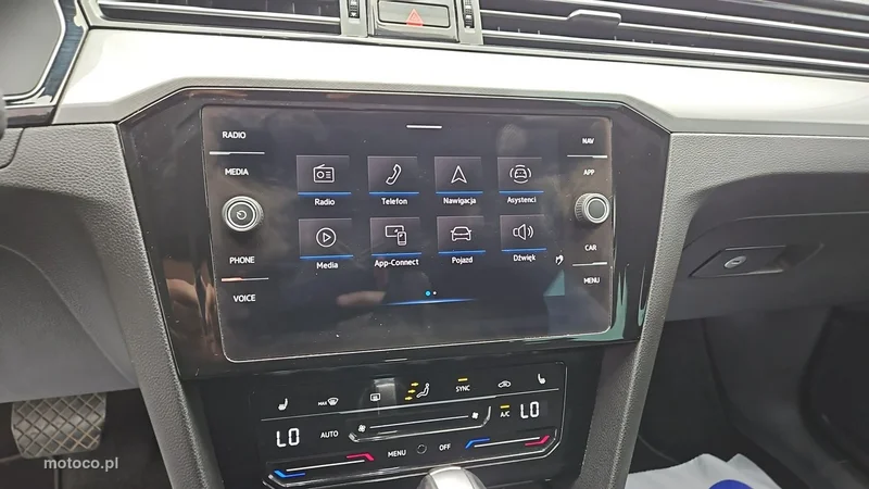 Volkswagen Passat Variant B8 18