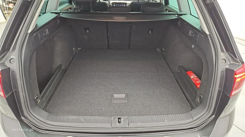 Volkswagen Passat Variant B8 21