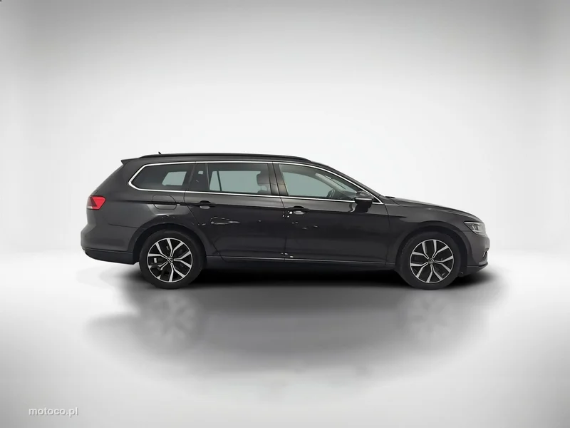 Volkswagen Passat Variant B8 6