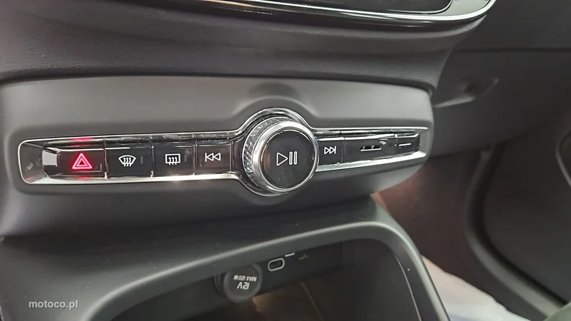 Volvo XC 40 18