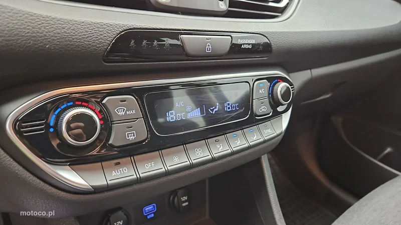 Hyundai i30 19