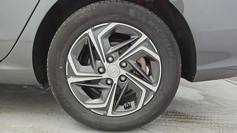 Hyundai i30 24