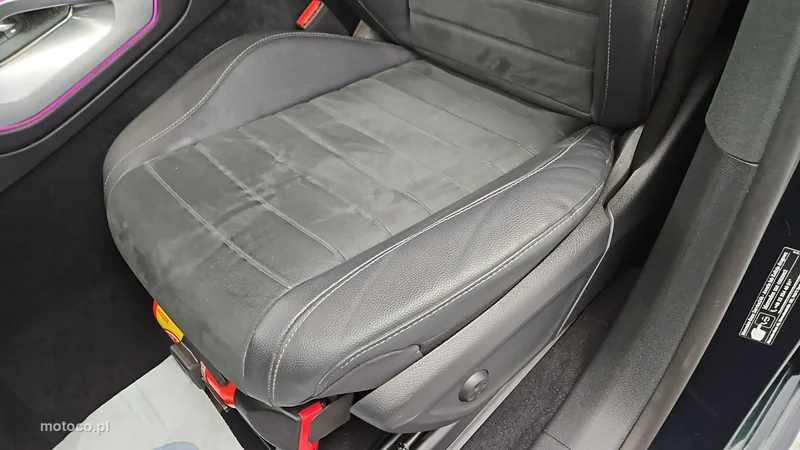 Mercedes-Benz GLE W167 GLE 300 12