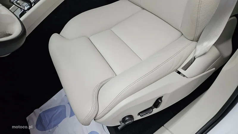 Volvo XC 60 12