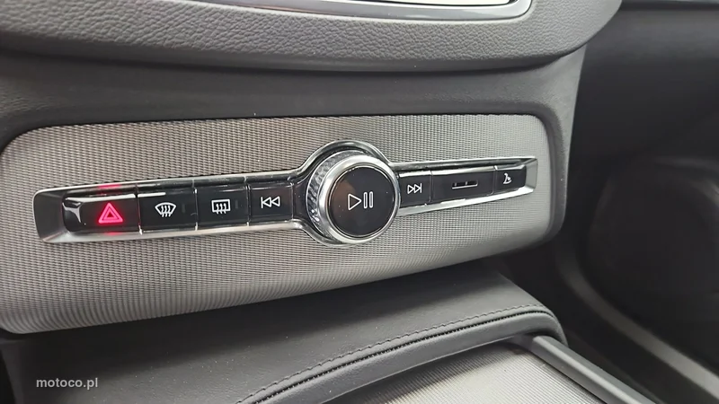 Volvo XC 90 19