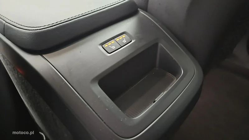 Volvo XC 90 23