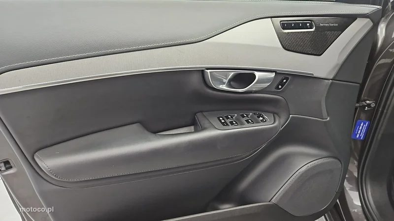 Volvo XC 90 10