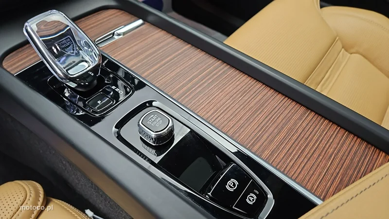 Volvo XC 60 17