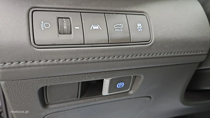 Hyundai SANTA FE 17