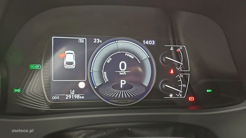 Lexus UX 13