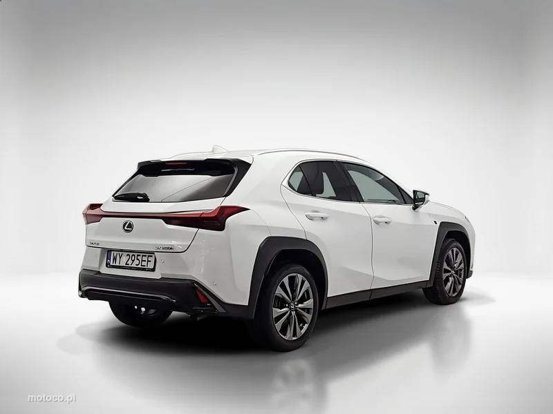 Lexus UX 5