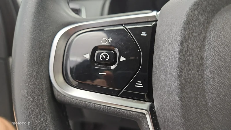 Volvo XC 90 16