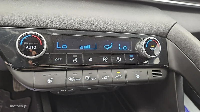 Hyundai Elantra 18