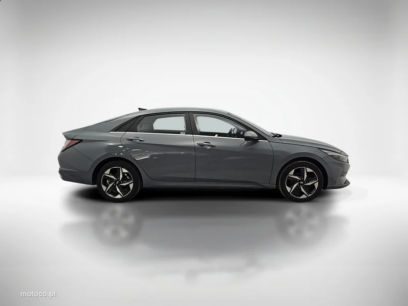 Hyundai Elantra 6