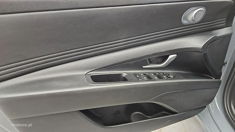 Hyundai Elantra 10