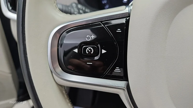 Volvo S90 16