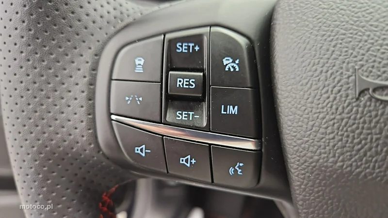 Ford Kuga III 16