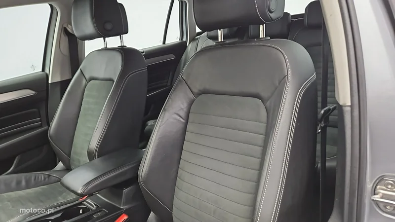 Volkswagen Passat Variant B8 11