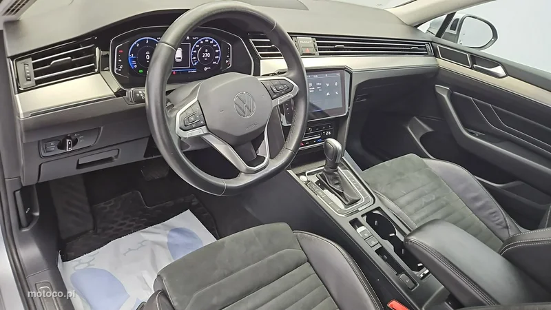Volkswagen Passat Variant B8 9