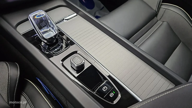 Volvo XC 60 17