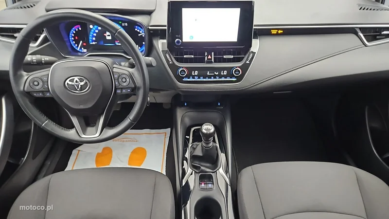 Toyota Corolla E210 13