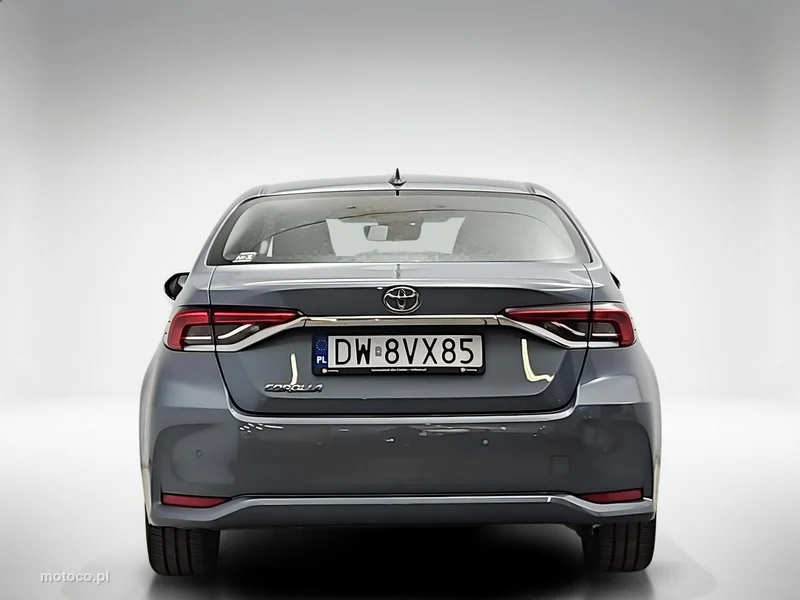 Toyota Corolla E210 4