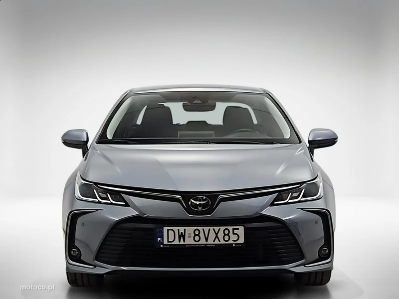 Toyota Corolla E210 8