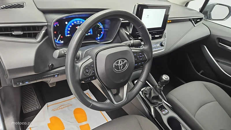 Toyota Corolla E210 9