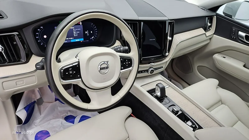 Volvo XC 60 9