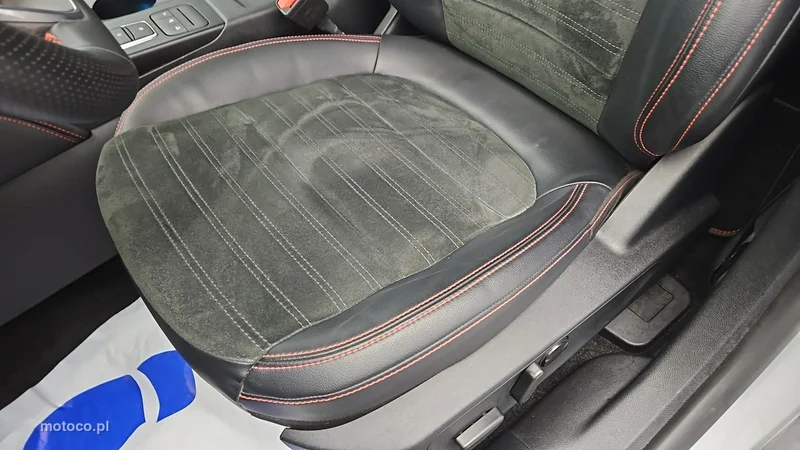 Ford Kuga III 12