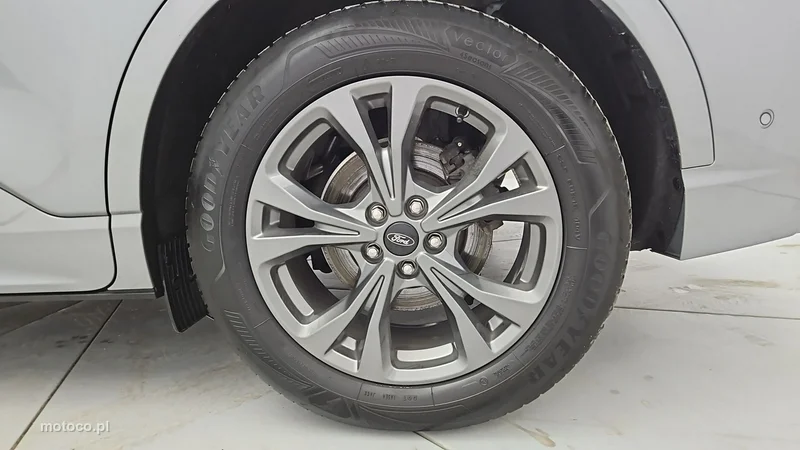 Ford Kuga III 25