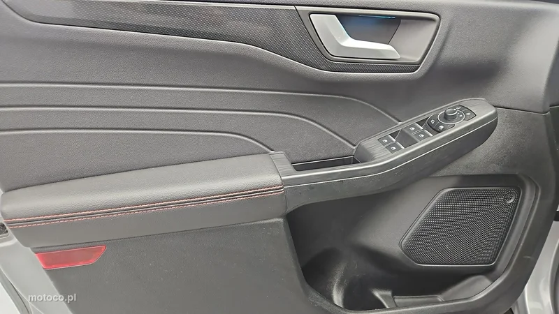 Ford Kuga III 10