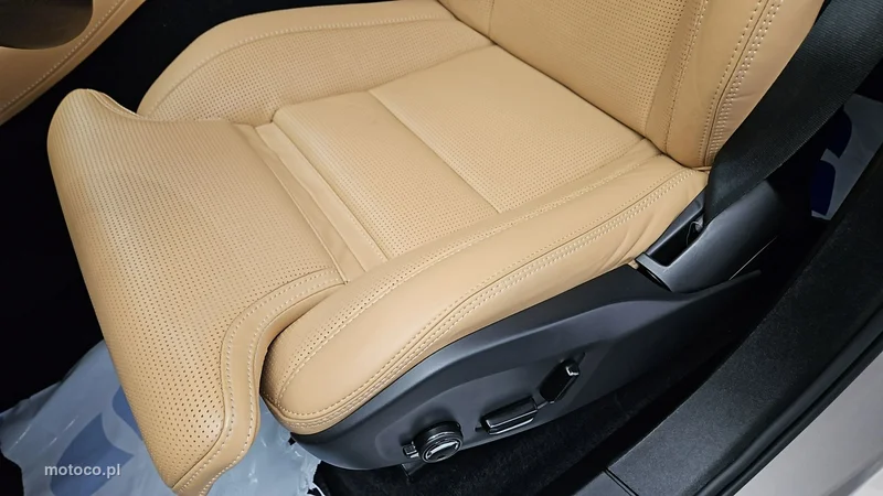Volvo XC 90 12