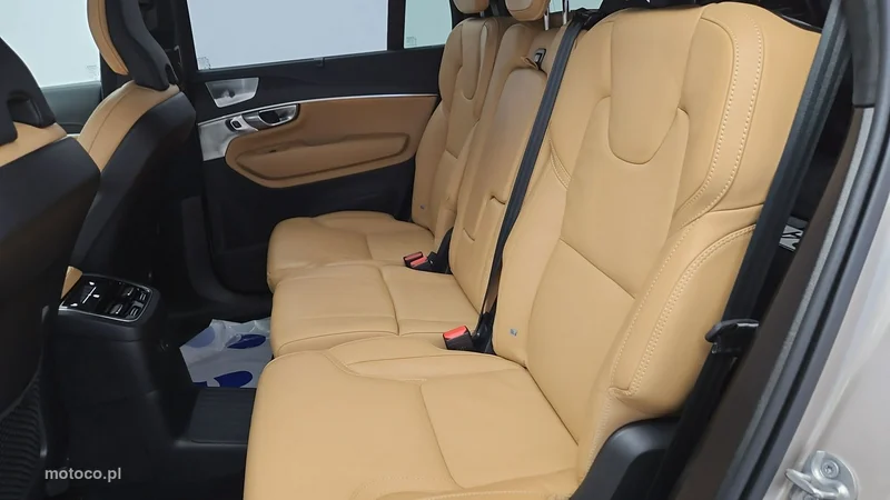 Volvo XC 90 22