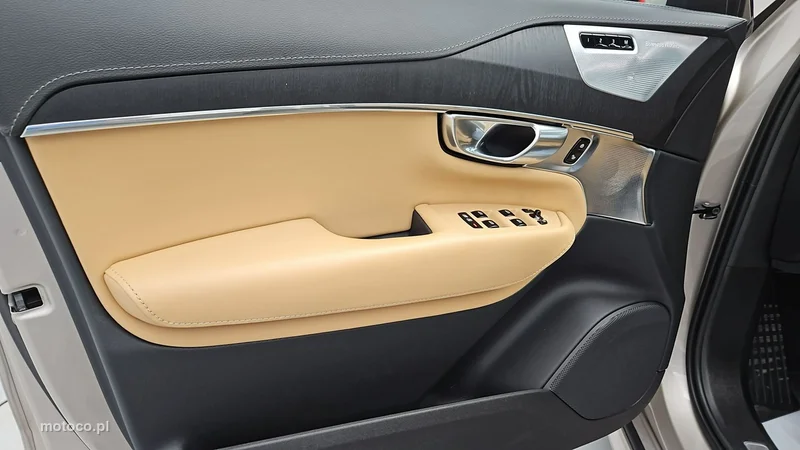 Volvo XC 90 10