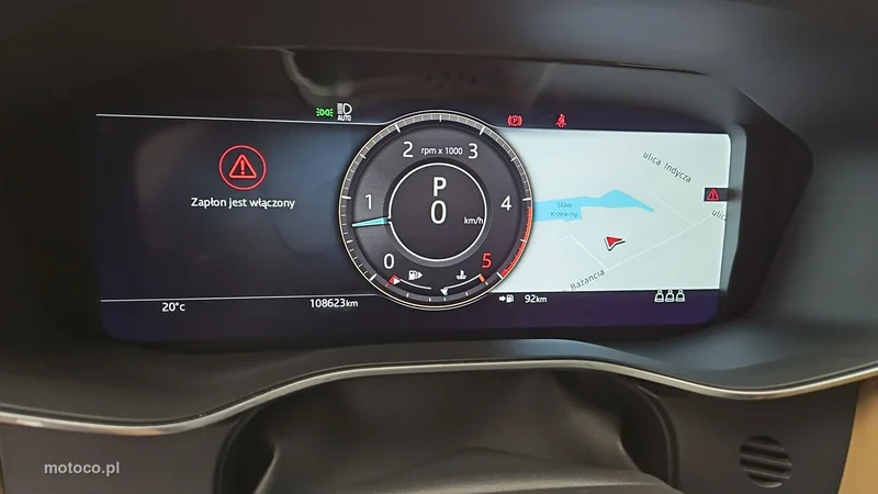 Jaguar F-Pace 14