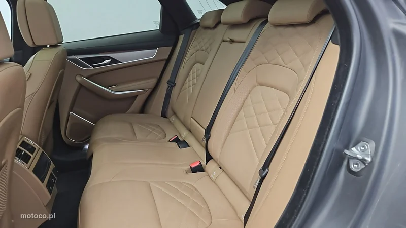 Jaguar F-Pace 20