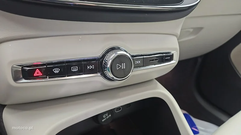 Volvo XC 40 20