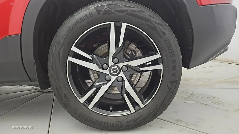 Volvo XC 40 24