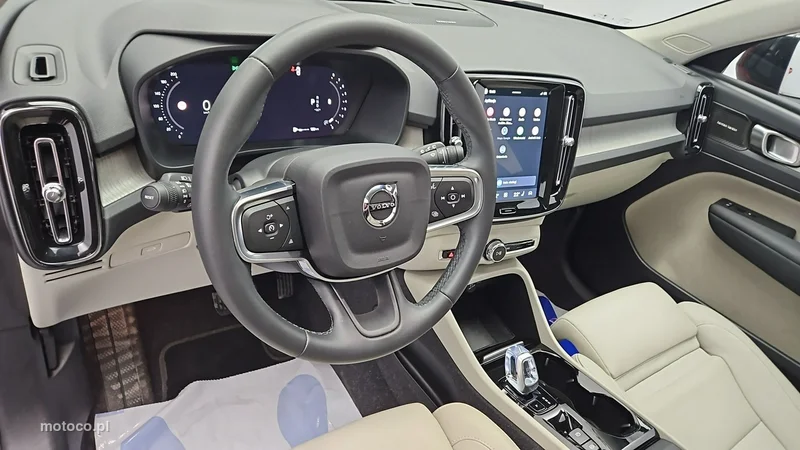 Volvo XC 40 9