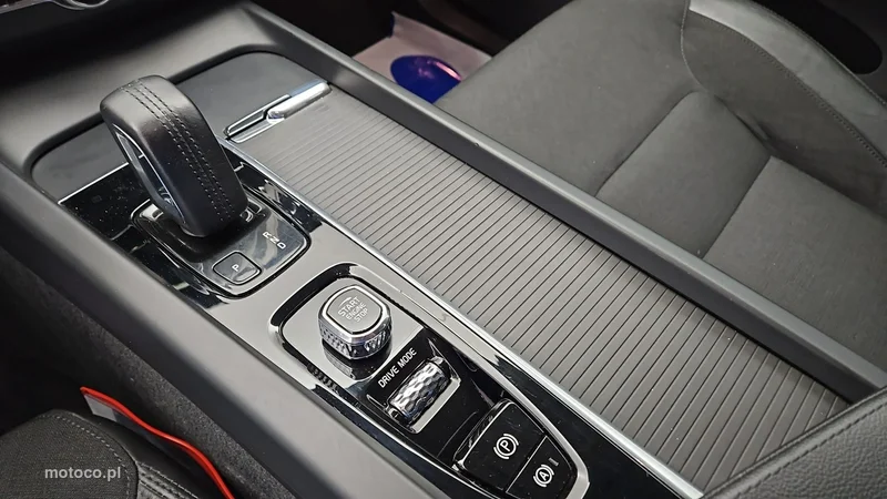 Volvo XC 60 17