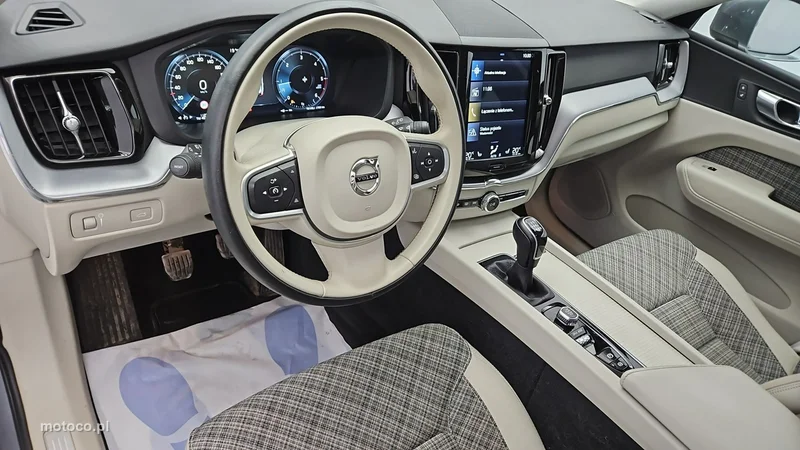 Volvo XC 60 9