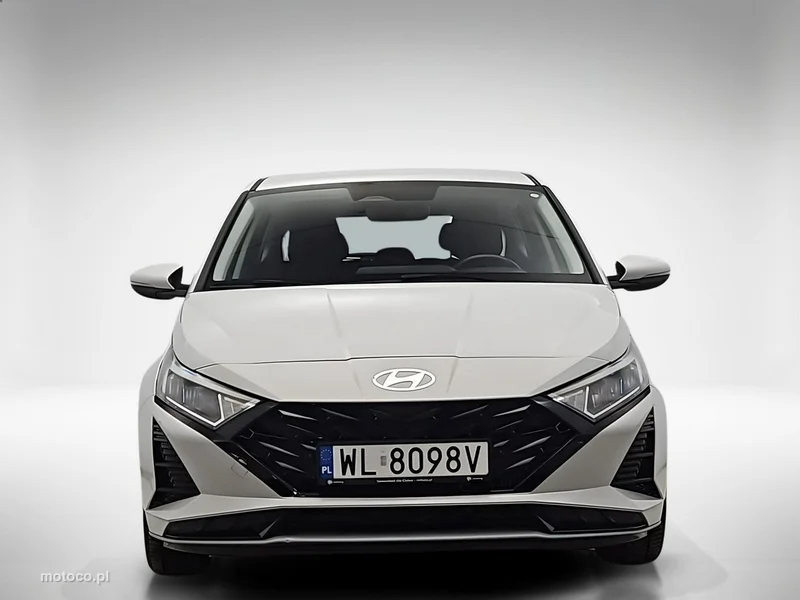 Hyundai i20 8