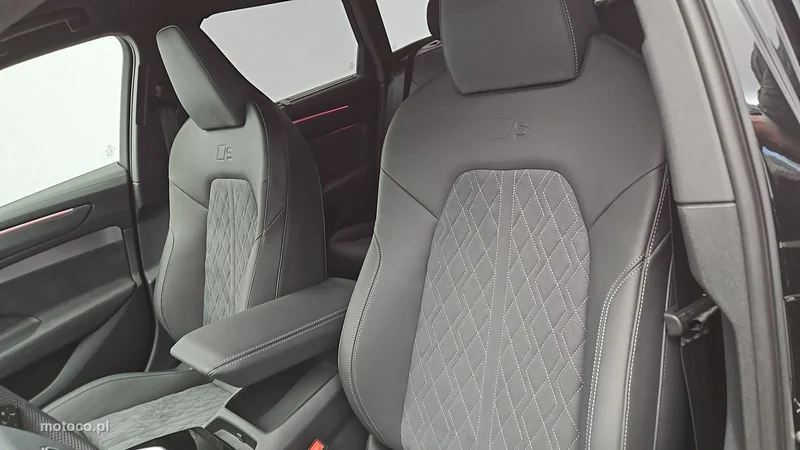 Audi A6 C8 11