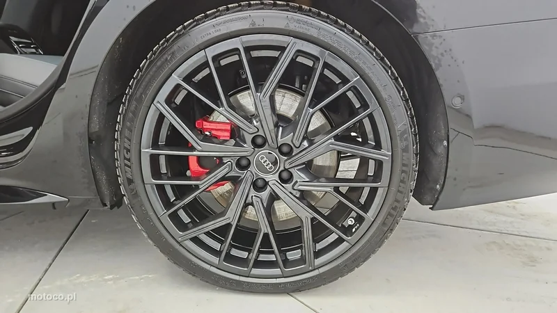 Audi A6 C8 26