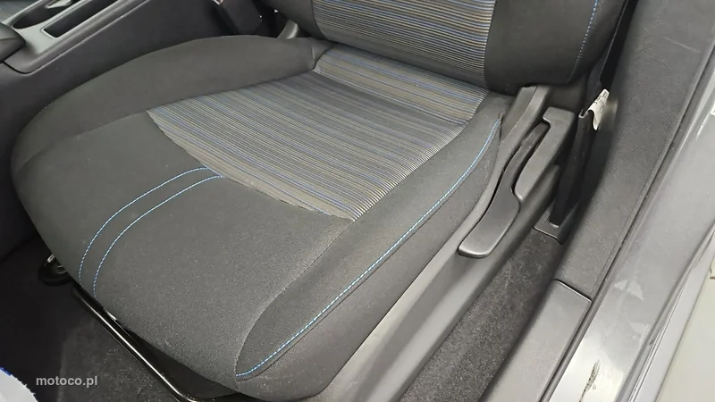 Nissan Leaf 12